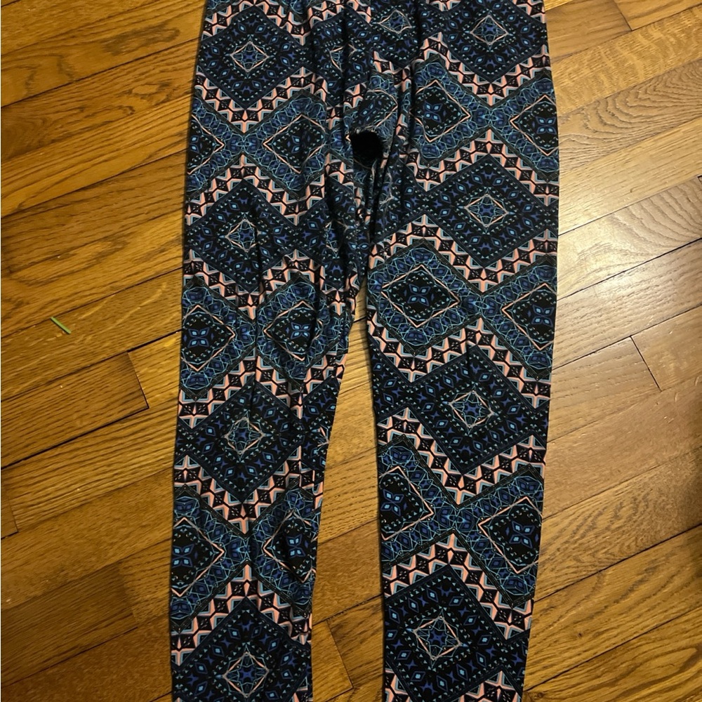 Rue21 Blue and Pink Geometric Leggings